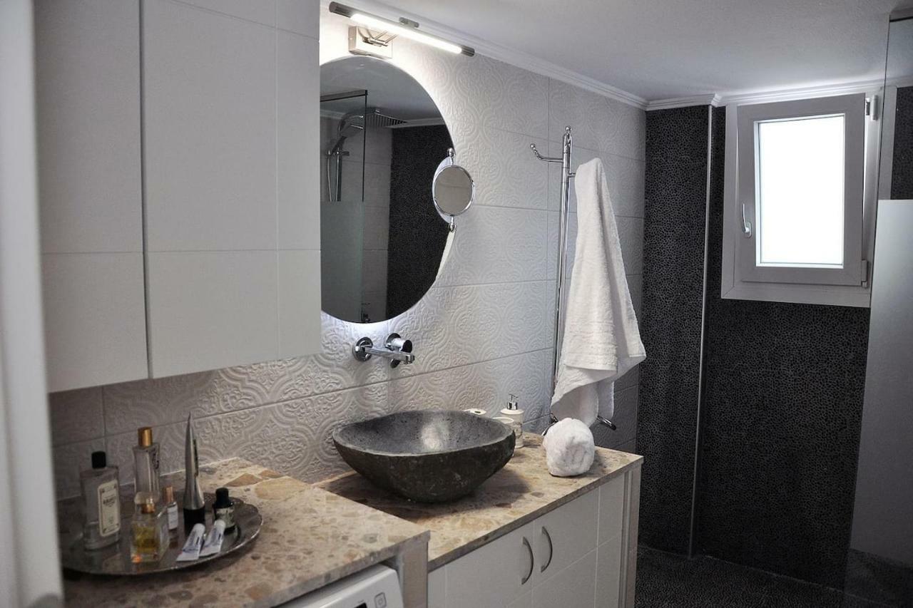 Appartement Unique Flat Of Refined Luxury And Splendid Views. à Kavala Extérieur photo